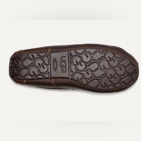 UGG Men's plush ascots  8wide - Picture 6 of 12